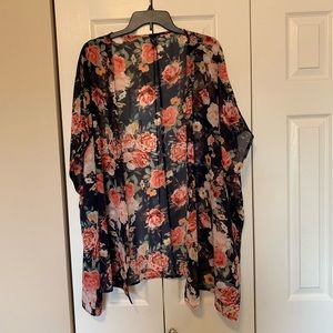 Floral Windsor Kimono